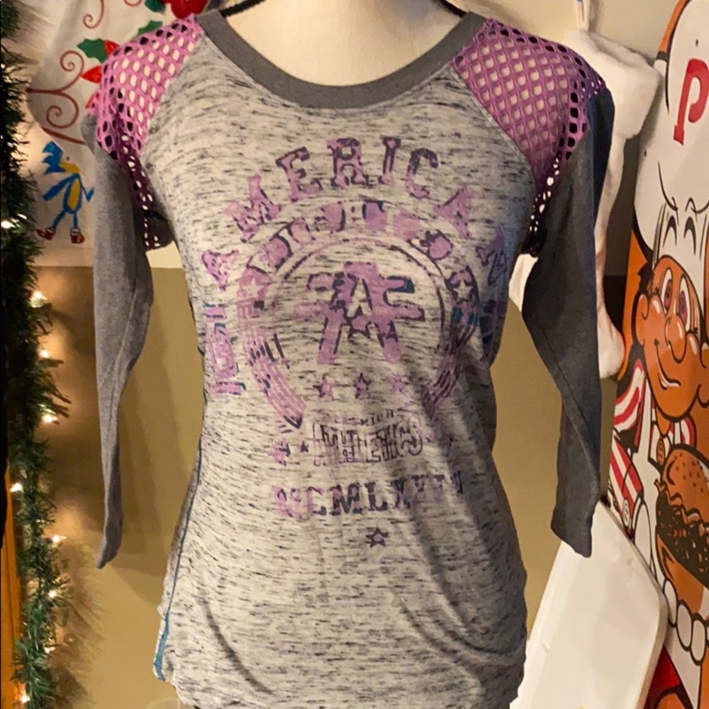 Women’s long sleeve T-shirt